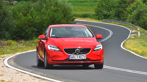 Volvo V40 T3 Geartronic Momentum test magazynauto