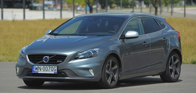 Volvo V40 T3 Geartronic Momentum test magazynauto