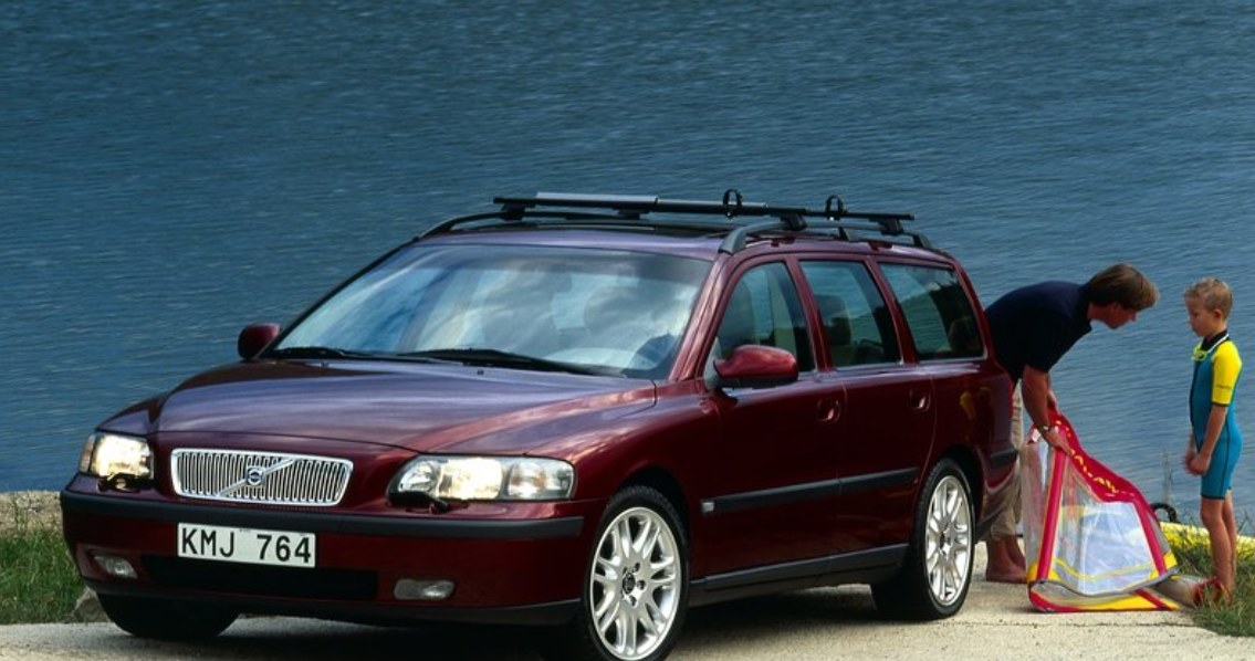 Volvo V70 dla rodziny. W cenie do 20 tysięcy można kupić auta z roczników 2004-2006. /materiały prasowe