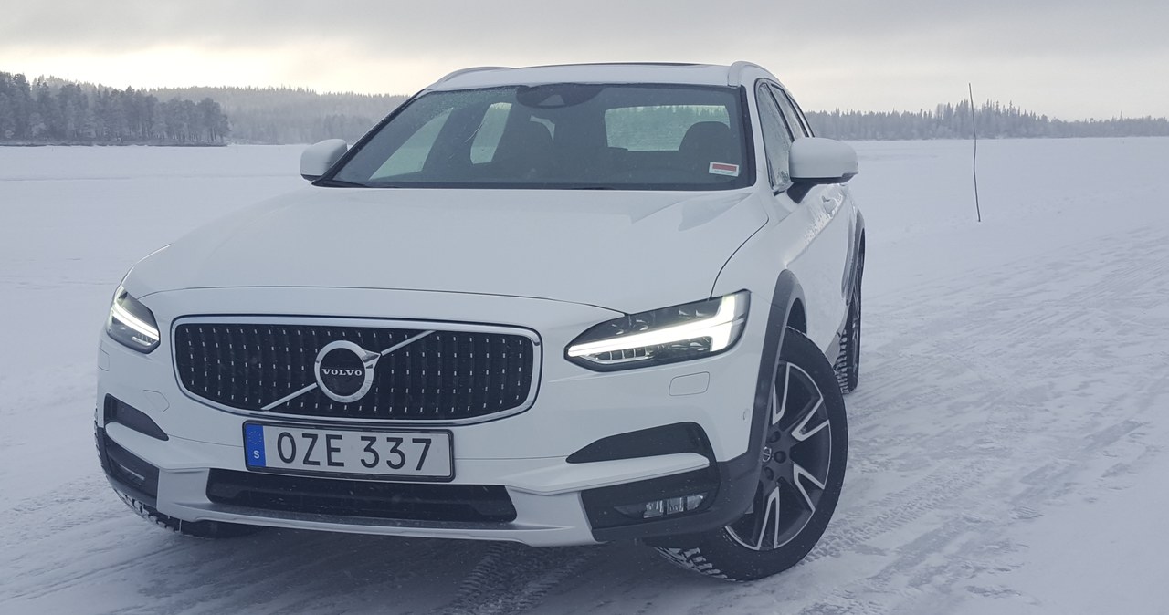 Volvo V90 cross country /INTERIA.PL