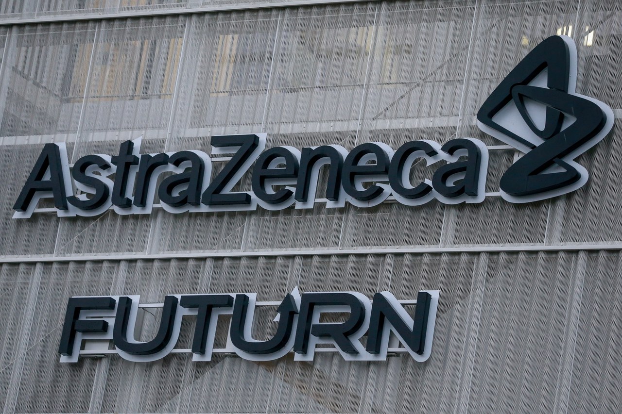 Von der Leyen o umowie z AstraZenecą: Wyraźnie zapewniali, że żadne zobowiązania nie przeszkodzą