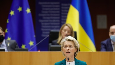 Von der Leyen: Ukraińcy podtrzymują pochodnie wolności dla wszystkich