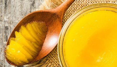 Воно діє як бальзам для кишківника, зміцнює кістки та суглоби, а також покращує зір