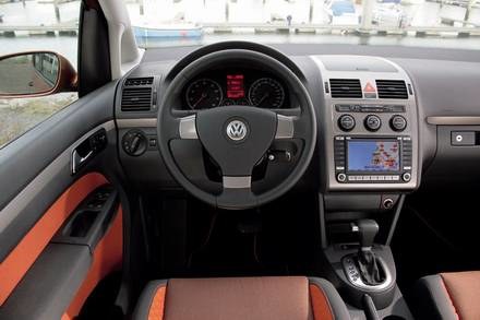 VW crosstouran / Kliknij /INTERIA.PL