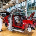 VW może zamknąć trzy fabryki. Protesty w Niemczech. Na szali praca 100 tys. osób