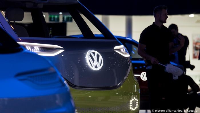VW stawia w przyszłości na elektromobilność /Deutsche Welle