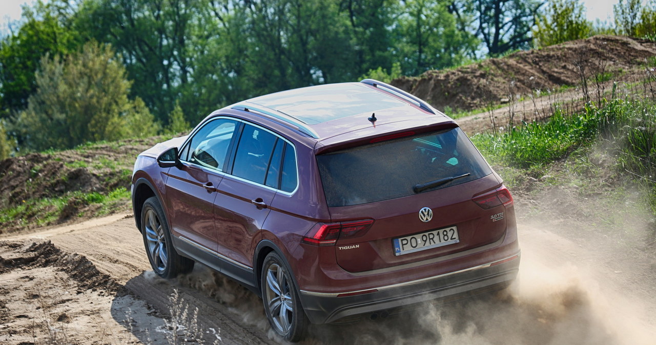 VW Tiguan posiada tryb "offroad", przeznaczony do jazdy w trudnym terenie/Materiały prasowe /materiały prasowe