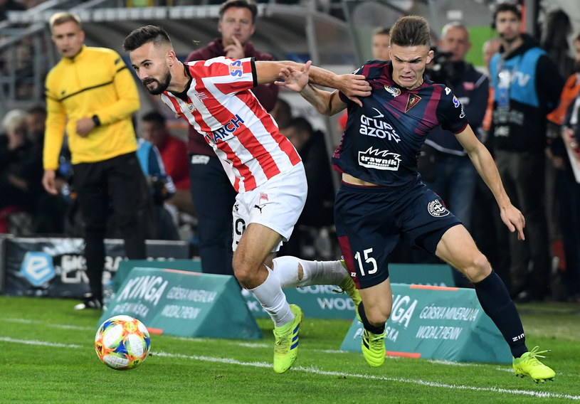 W 13. kolejce Ekstraklasy Cracovia pokonała Pogoń 2-0 / 	Jacek Bednarczyk    /PAP