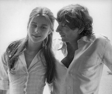 W 1976 roku, wieku 15 lat, Kinski poznała Romana Polańskiego - wówczas 43-letniego, odnoszącego sukcesy w Hollywood reżysera. W głośnym wywiadzie z Diane Sawyer w 1994 roku polski twórca potwierdził, że Kinski interesowała go nie tylko jako aktorka. "Była młoda i mieliśmy romans" - powiedział. W 1999 roku Kinski zaprzeczyła w rozmowie z "Guardianem", jakoby Polański ją uwiódł. "To był (tylko) flirt" - zbagatelizowała całą sprawę, dodając, że reżyser "traktował ją z szacunkiem".