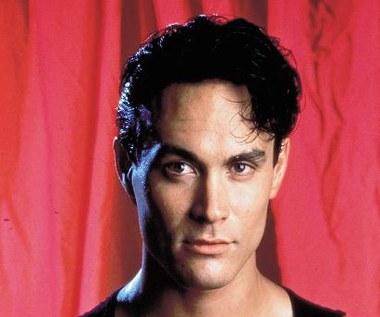 W 1991 roku Brandon Lee podpisał umowę z wytwórnią 20th Century Fox na występ w szeregu produkcji studia. Pierwszą z nich był thriller "Huragan ognia" (1992), w którym Lee wcielił się w główną postać studenta ASP, którego ojciec był nauczycielem wschodnich sztuk walki.