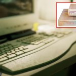 W 1996 r. otworzył cyfrowe okno na świat. Jak numer 0202122 zmienił Polskę?