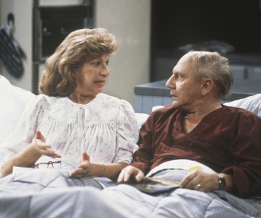 W 1997 roku Jerry Stiller otrzymał swoją jedyną nominację do nagrody Emmy za rolę Franka Costanzy w serialu "Kroniki Seinfelda". Wśród filmów, w jakich można było go zobaczyć są takie tytuły jak "Port lotniczy ‘75", "Długi postój na Park Avenue", "Lakier do włosów" czy "Zoolander".
