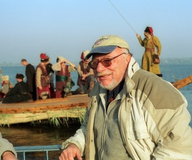 W 2004 roku Hoffman rozpoczął realizację czteroodcinkowego filmu dokumentalnego "Ukraina - narodziny narodu". Reżyser jako pierwszy zdecydował się na przedstawienie tak wielkiego materiału historycznego. Może wpływ na tak odważną decyzję miał sentyment - pierwszą żoną Hoffmana była bowiem Ukrainka.