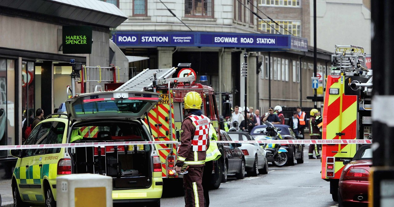 W 2005 roku 56 osób zginęło po serii eksplozji w londyńskim metrze /Getty Images/Flash Press Media
