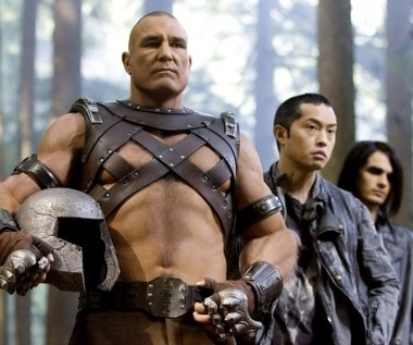 W 2006 roku Jonesa oglądaliśmy w filmie "X-Men: Ostatni bastion",w którym wcielił się w postać niepowstrzymanego siłacza Juggernauta (czyli Caina Marko). 
 
„Juggernaut jest najemnikiem, robotem bojowym. Żyje po to, aby walczyć” - tak aktor charakteryzował swojego bohatera.