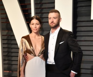 W 2007 roku Jessica Biel zaczęła spotykać się z piosenkarzem i aktorem Justinem Timberlakiem. Para zaręczyła się cztery lata później, małżeństwem pozostają zaś od 2012 roku. Mają jednego syna - Silasa Randalla Timberlake'a.