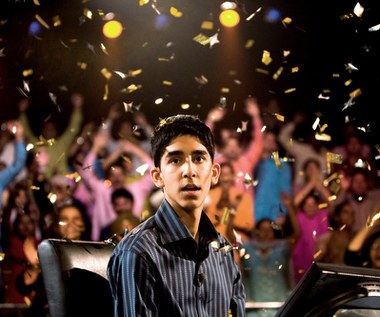 W 2008 roku Patel zagrał tytułową rolę w nagrodzonym Oscarem filmie "Slumdog. Milioner z ulicy". Aktor wcielił się w chłopaka z przedmieść Bombaju, który bierze udział w indyjskiej wersji "Milionerów".

"Nie mogliśmy znaleźć nikogo odpowiednio młodego, a poza tym młodzieńcy byli zbyt dobrze zbudowani. Takie są wymogi tamtejszej kultury: chodzą do siłowni, bo takiego wyglądu się od nich oczekuje. Jeśli chcą zaistnieć w filmie, ich ciała muszą być perfekcyjne. A ja chciałem zwykłego chłopaka, a nie superbohatera" - wyjaśniał reżyser Danny Boyle.

Jednak to nie reżyser, lecz jego córka znalazła Deva Patela, który zagrał rolę 18-letniego Jamala. "Moja córka jest miłośniczką serialu 'Kumple'. Podpowiedziała, że musimy zobaczyć Deva, który tam gra" - dodał Boyle.