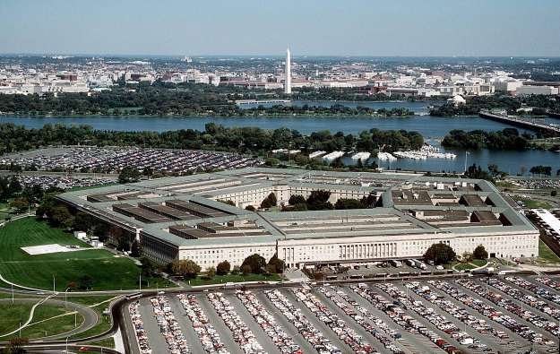 W 2008 roku Pentagon został zainfekowany przez szkodliwy kod przeniesiony na klipsie USB /AFP