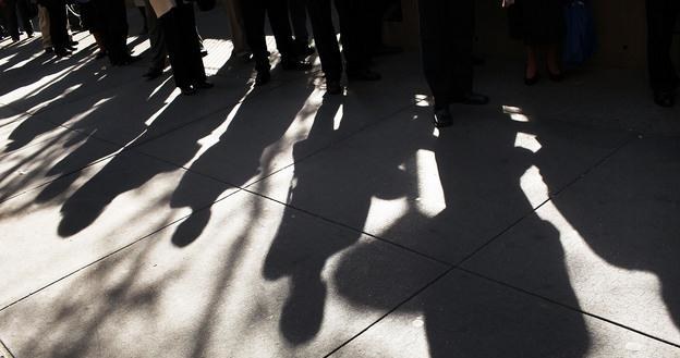 W 2010 r. ponad 1,4 mln Polaków było zatrudnionych w szarej strefie /AFP