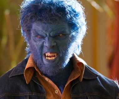 W 2011 roku aktor dołączył do filmowego uniwersum "X-Men" wcielając się w postać  Hanka McCoya/Bestii. „Każdy z nas wstydził się kiedyś samego siebie, czuł się jak outsider. Kiedy odkrywamy, że inni czują to samo, otwieramy się. Mutanty razem uczą się panować nad swoimi mocami i otwierają się na świat" - tłumaczył aktor, którego oglądaliśmy jeszcze w trzech filmach serii: "X-Men: Przeszłość, która nadejdzie" (2014), "X-Men: Apocalypse" (2016) oraz "X-Men: Mroczna Phoenix" (2019).