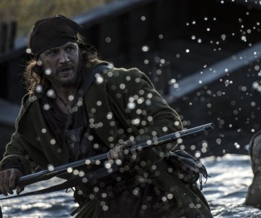 W 2016 roku Hardy'ego zobaczyliśmy na ekranie w dramacie Alejandro Gonzáleza Inárritu "Zjawa". W rozgrywającej się w połowie XIX wieku historii aktor zagrał najemnika Johna Fitzgeralda, który okrada i zostawia na pastwę losu zranionego przez niedźwiedzia trapera i poszukiwacza przygód (Leonardo Di Caprio).  

„Pracowałem już z Tomem i jestem jego fanem. To jeden z najbardziej dynamicznych współczesnych aktorów, który zaskakuje talentem i umiejętnością wcielenia się w różnorodne postaci. Jako Fitzgerald nie jest typowym czarnym charakterem. Obaj są silni, ale nie w taki sam sposób" - przyznawał DiCaprio, który za swoją rolę otrzymał upragnionego Oscara. Hardy musiał się zadowolić pierwszą w karierze nominacją do statuetki Akademii.