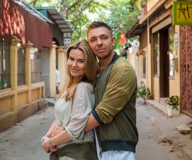 W 2016 roku Lis ponownie została zwolniona z TVP.Wkrótce potem wzięła udział w reality show TVN-u "Azja Express".

"Ktoś powiedział, że popełniam straszliwy błąd, biorąc udział w 'Azja Express', bo z niego nie będzie już powrotu do świata newsów. I świetnie, bo o to właśnie chodziło" - Hanna Lis powiedziała w rozmowie z magazynem "VIVA!". Dziennikarka ujawniła, że zwolnienie z TVP było jej "ostatecznym rozwodem z newsami i polityką".

"Poczułam gigantyczną ulgę. Dziś uważam, że dobra zmiana przyniosła mi naprawdę dobrą zmianę. Polska polityka jest, w moim odczuciu, coraz bardziej wyjałowiona z wartości, idei, wielkich celów. Okładanie się przez posłów kijami baseballowymi jest nieszczególnie inspirujące" - powiedziała "Vivie".