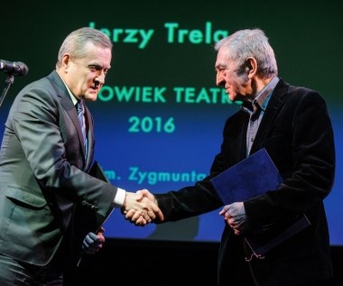 W 2016 roku Trela został laureatem nagrody teatralnej im. Zygmunta Huebnera.

"Dla mnie to wyróżnienie ma symboliczne znaczenie. Przeszedłem długą drogę w teatrze, a zaczynała się ona w Starym Teatrze (...) po odejściu pana, panie Zygmuncie, z tego teatru. Ale przyszedłem do zespołu, który pan stworzył. Do teatru, który ściągnął wybitnych reżyserów, stworzył wybitny zespół aktorski i przede wszystkim ludzki, w którym dane mi było przez tyle lat pracować" - powiedział Trela, zwracając się retorycznie do patrona nagrody. "To, że nie spotkałem pana osobiście od początku, to wielki żal. Ale chodziłem do tego teatru, uczyłem się na nim, na pańskich spektaklach. Pan nie był zaborczym dyrektorem i reżyserem; pan tworzył konkurencję w tym teatrze i różnorodność" - zauważył.