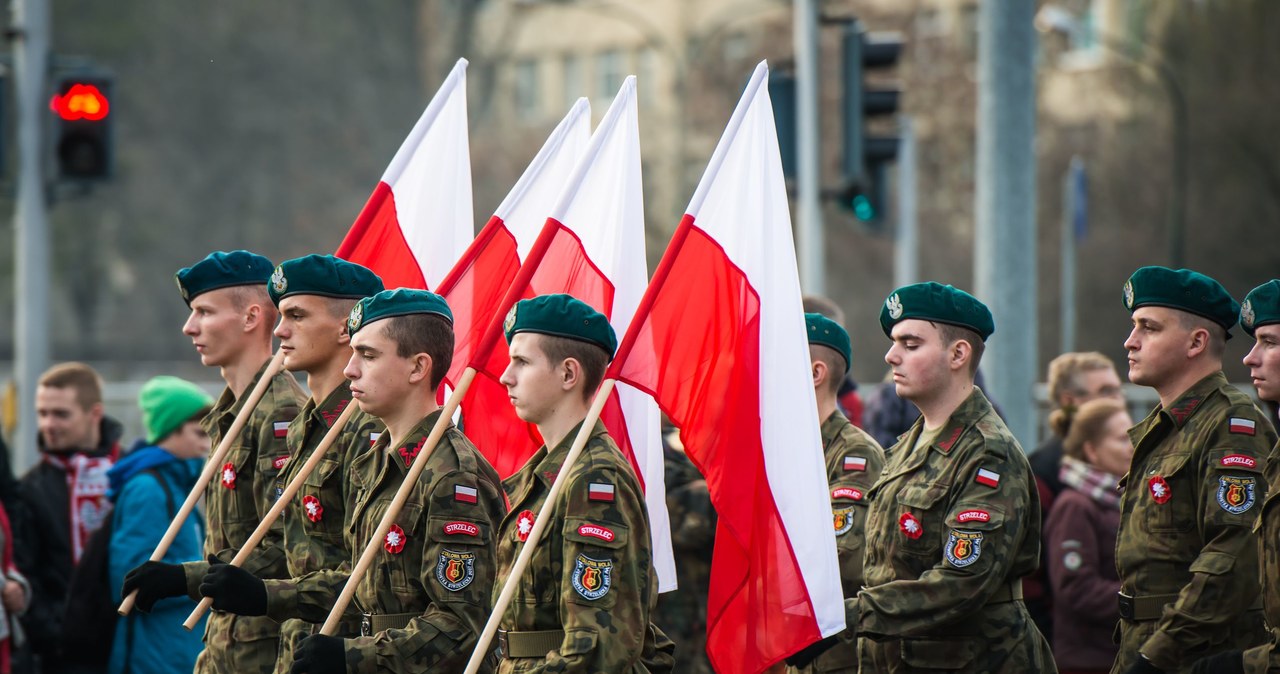 W 2017 r. będą podwyżki dla żołnierzy /123RF/PICSEL