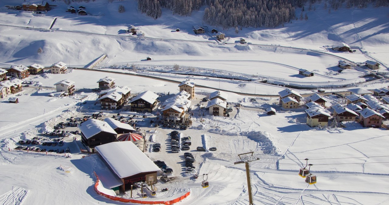 W Alpach ceny pozostały stabilne, choć nadal są bardzo wysokie. /123RF/PICSEL