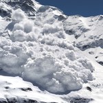 W Alpach zeszła lawina. Cztery osoby zginęły, są ranni 