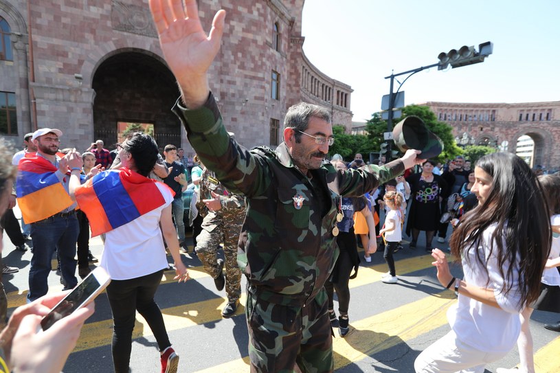 W Armenii rozpoczęła się w środę akcja nieposłuszeństwa obywatelskiego /ZURAB KURTSIKIDZE /PAP/EPA