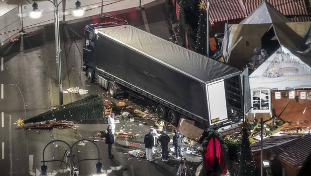 W ataku w Berlinie zginęło 12 osób /MICHAEL KAPPELER /PAP/EPA