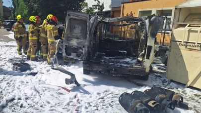 W aucie było ponad 20 butli z gazem. Nagle wybuchł pożar