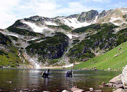 W Austrii wody w jeziorach należą do najczystszych w Europie /Extremalni.pl