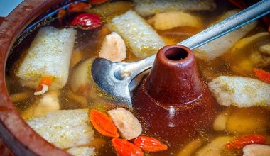 W Azji dodają nawet do rosołu, bo to owoc "długowieczności". To miód na serce i wątrobę 