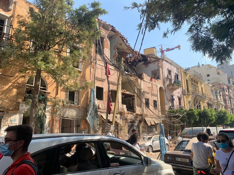 W Bejrucie jest dużo zniszczonych budynków, które się zawaliły, albo zostały uszkodzone. /Robert Hykl / PAH /materiały prasowe