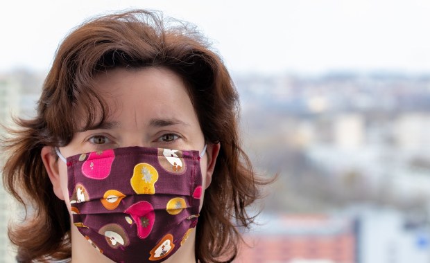 W biurze bez maseczki? Rząd szykuje zmianę rozporządzenia