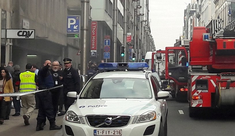 W Brukseli wzmocniono patrole na ulicach /AFP