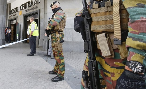 W Brukseli zatrzymano mężczyznę. Twierdził, że ma przy sobie ładunki wybuchowe