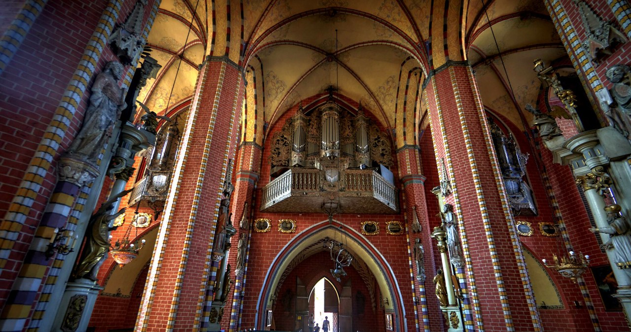 W Chełmnie znajdują się relikwie św. Walentego. /Przemysław Graf/Reporter /East News