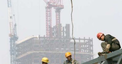 "W Chinach pracujemy długo, intensywnie, dopiero po zakończeniu budowy cieszymy się i odpoczywamy" /AFP