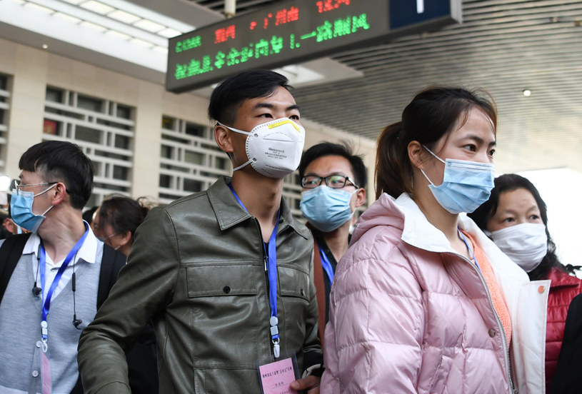 W Chinach wygasza się epidemia koronawirusa, jednak władze obawiają się, że może przyjść nowa fala zachorowań /Cheng Min/Xinhua News /East News