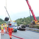 W Chinach zawaliła się autostrada. Coraz więcej ofiar