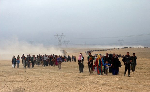 W ciągu 10 dni z zachodniego Mosulu uciekło 26 tys. ludzi