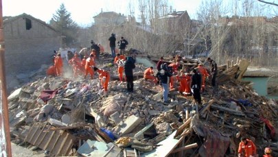 "W ciągu 30 sekund zawala się pół naszego miasta". Ekspert o akcji ratunkowej