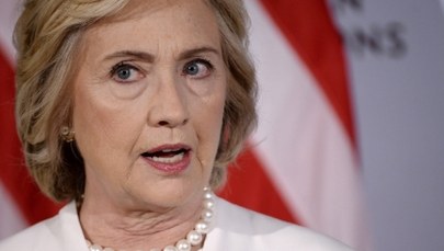 W ciągu czterech dekad Clintonowie zebrali 3 miliardy dolarów