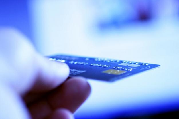 W ciągu trzech pierwszych kwartałów 2010 r. liczba kart kredytowych spadła o blisko 16 proc. /&copy; Panthermedia
