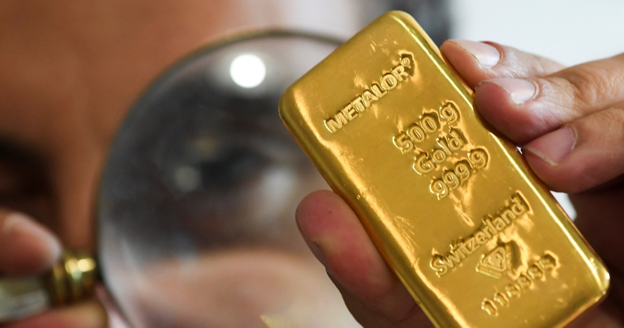 W Czechach ponownie rozbrzmiewa dyskusja na temat wydobycia złota, którego złoża leżą pod górami parku narodowego /ALAIN JOCARD /AFP