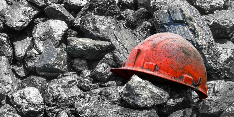 W czerwcu polskie kopalnie sprzedały wyjątkowo mało węgla. Surowiec trafia na zwały. Zdj. ilustracyjne /123RF/PICSEL