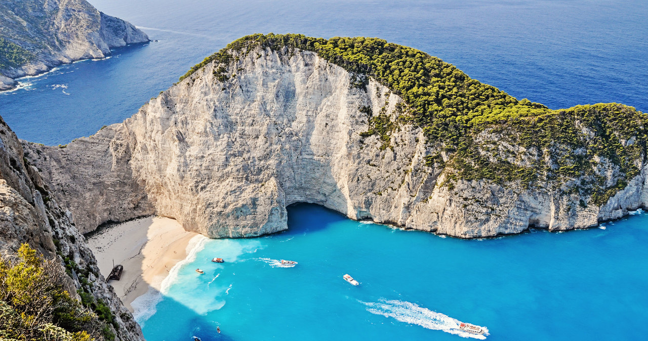 W czerwcu warto zdecydować się na wakacje na greckich wyspach - Rodos i Zakynthos. Z czego słyną i co oferują? /123RF/PICSEL